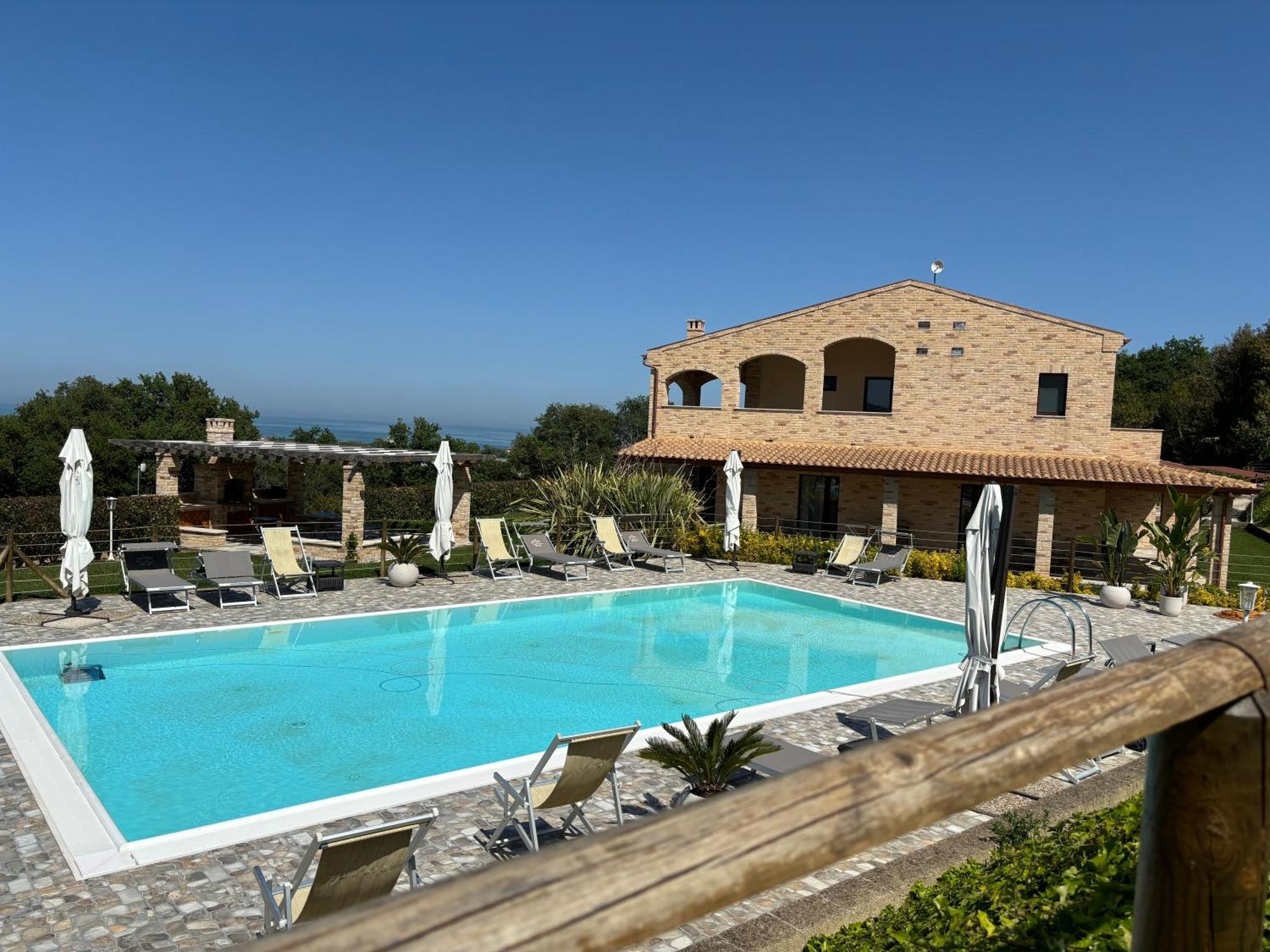 B&B Casalfarano Cupra Marittima Exteriör bild